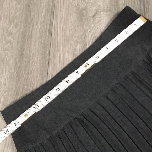 Escada Gray Accordion Pleated Maxi Fancy Skirt - Picture 8 of 10